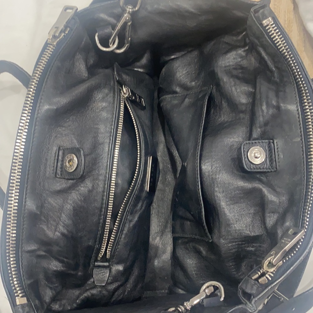 PRADA PURSE - Picture 3 of 10